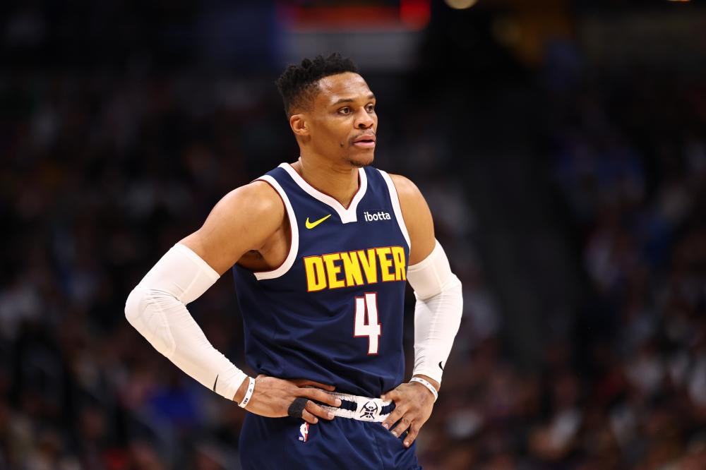 相比之下 相比之下