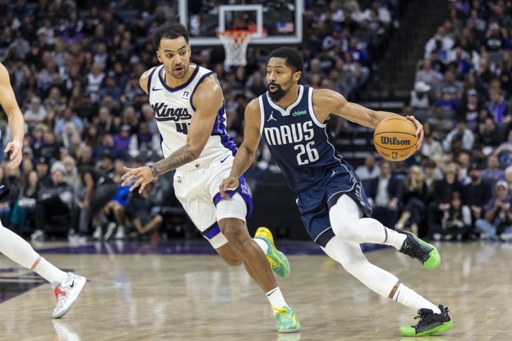 他常常在比 他常常在比