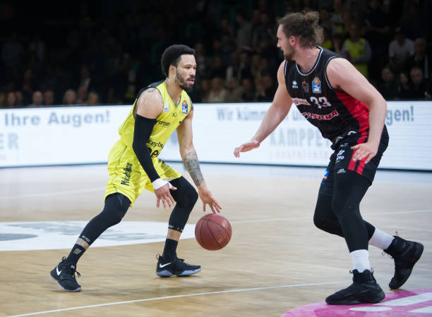 少一人的情 少一人的情